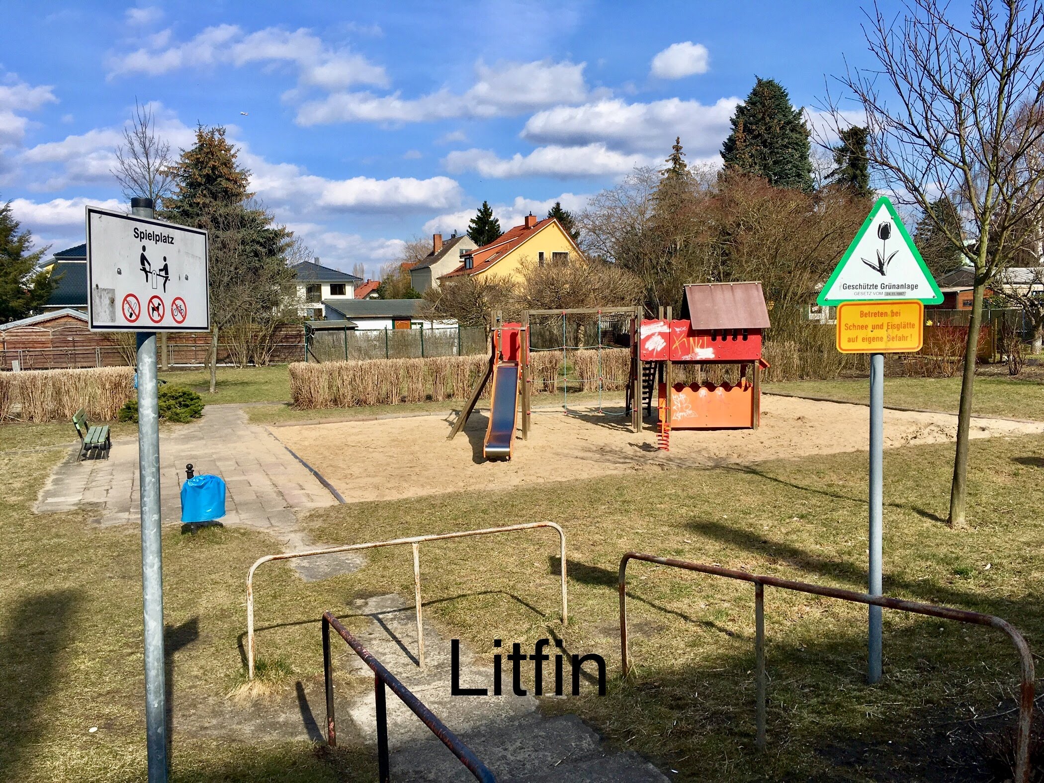 Kinderspielplatz Günter-Ltfin-Straße am 02.04.2018,
 Foto: Scholz
