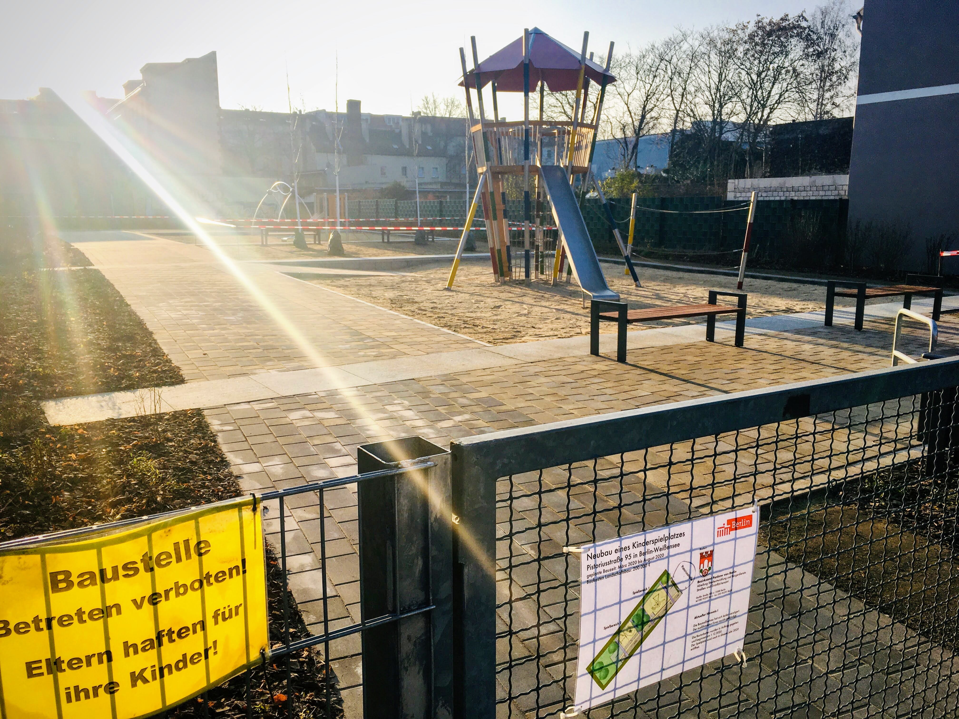Öffentlicher Kinderspielplatz (Neubau) Pistoriusstraße 95,
 Dezember 2020